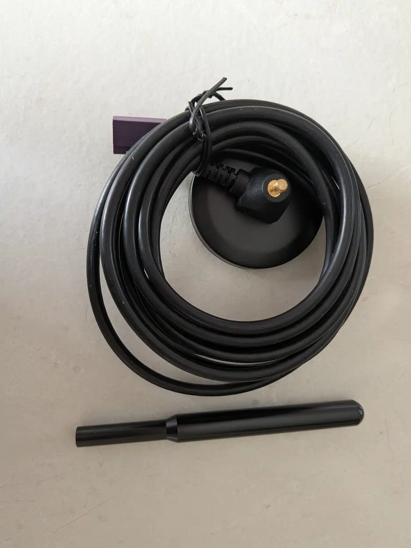 Détail de l’antenne extérieure 4G pour tablette eSurvey